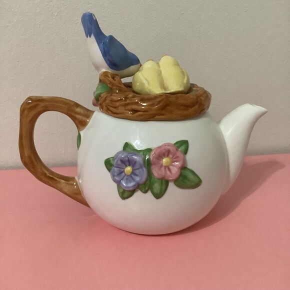 Vintage Retro Cottagecore Spring Birds Nest Bluebird Floral Novelty Tea Pot - Picture 3 of 6